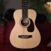 MARTIN LX1RE, elektro-akustična gitara - prednja ploča