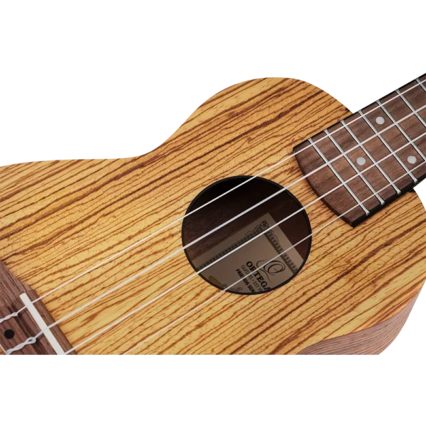 ORTEGA RFU10Z, sopran ukulele - zumirana prednja ploča