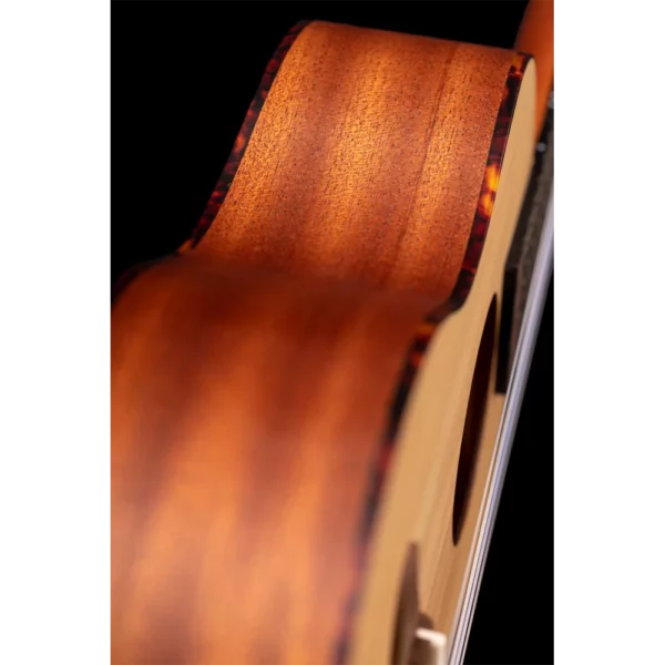 ORTEGA RU5-TE, tenor ukulele - bočna stranica
