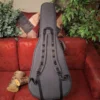 MARTIN 000C-10E, elektro-akustična gitara - torba pozadina