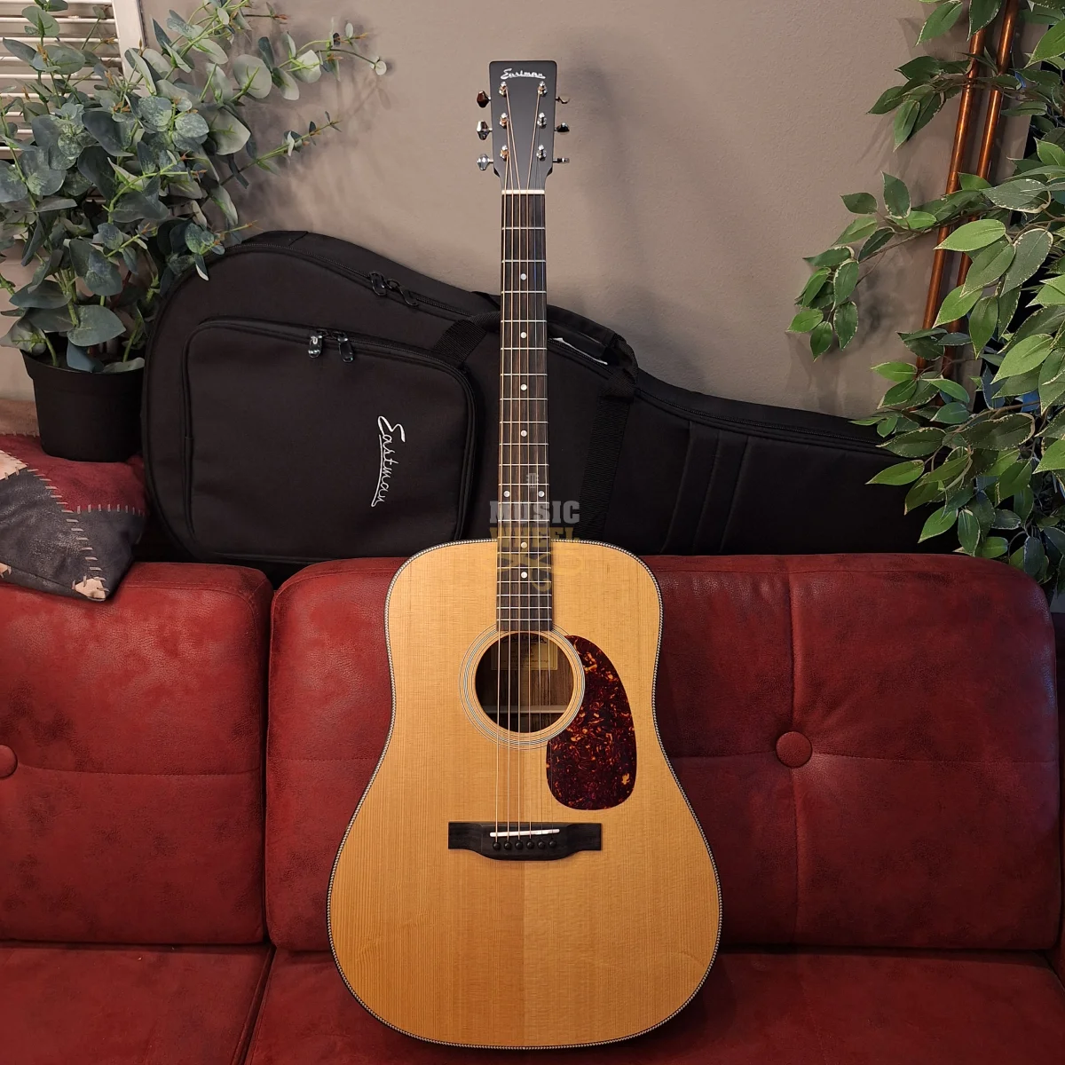 EASTMAN E3DE, elektro-akustična gitara + torba - slika